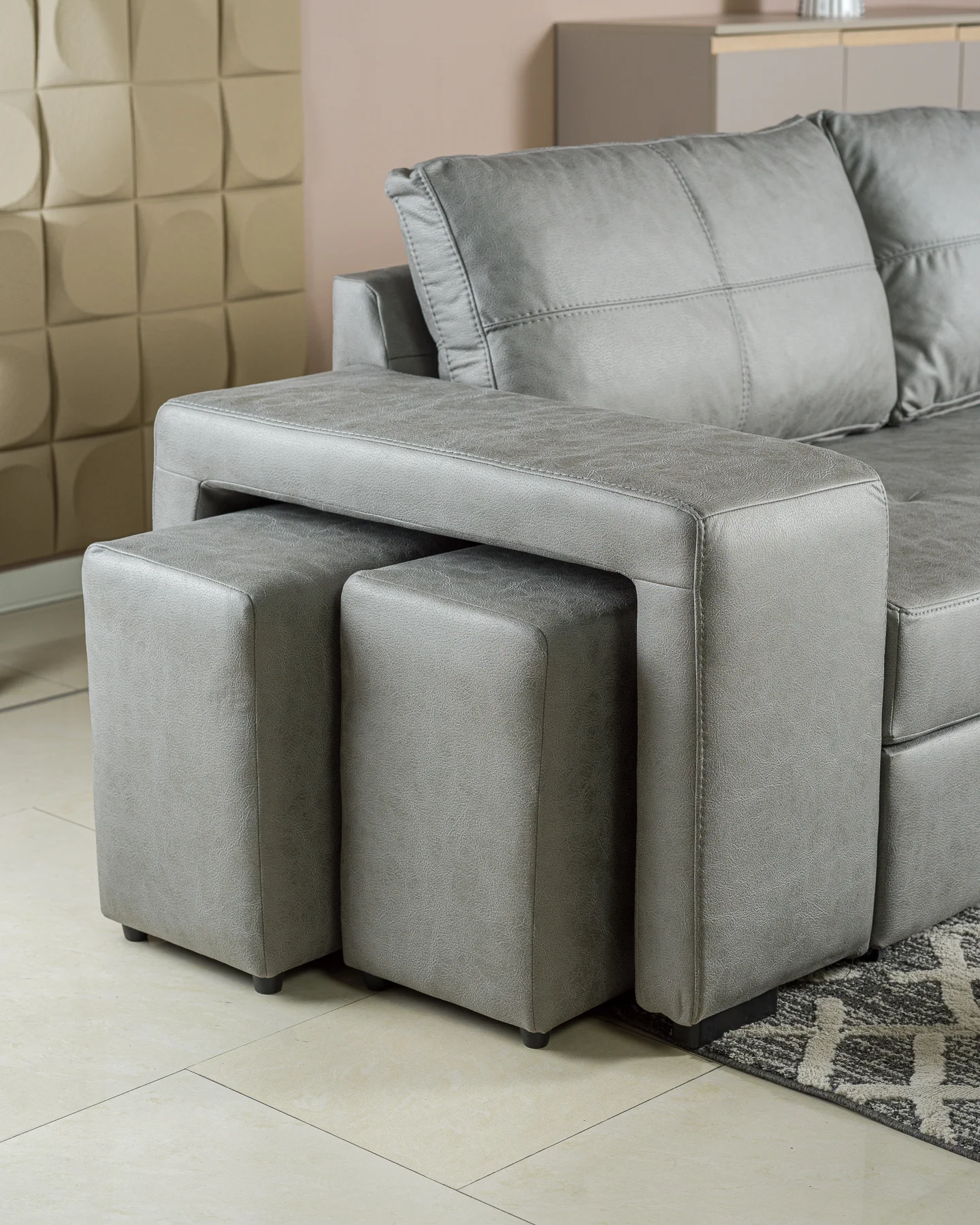 Kend GRAND, Prada - LIVINGROOM | BESTSELLER Albania